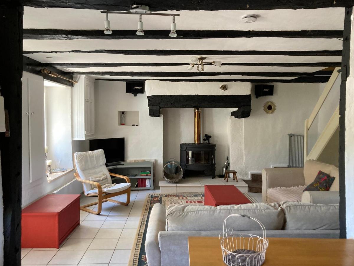 La Maison Charmante D'Elisabeth Saint-Ybard Dış mekan fotoğraf