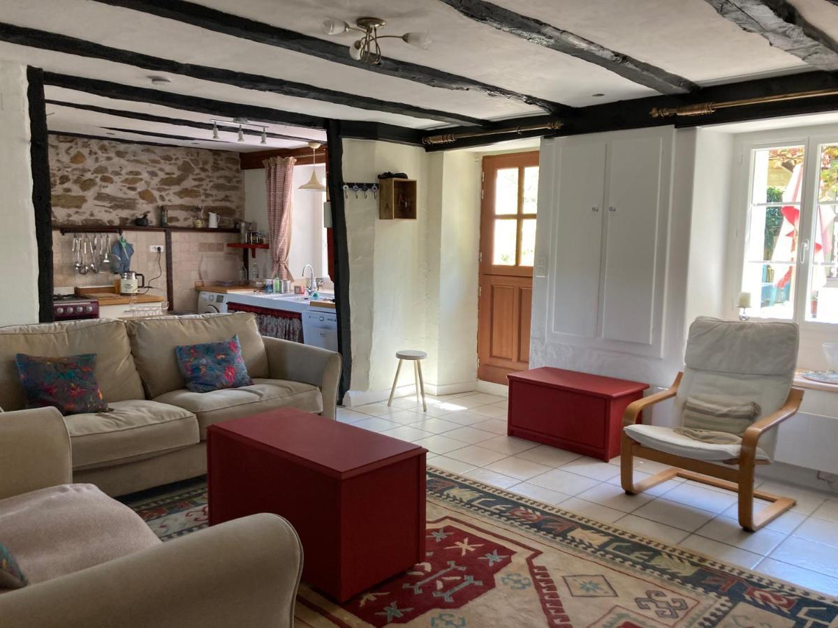 La Maison Charmante D'Elisabeth Saint-Ybard Dış mekan fotoğraf